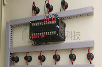 把外部的所有電源線，對應(yīng)接到所控制的開關(guān)