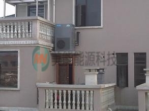 商用<a href='/kqrn-0001,0022,0024.htm' class='keys' title='點(diǎn)擊查看關(guān)于空氣能熱水器的相關(guān)信息' target='_blank'>空氣能熱水器</a>工程