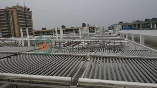 太陽能熱水器