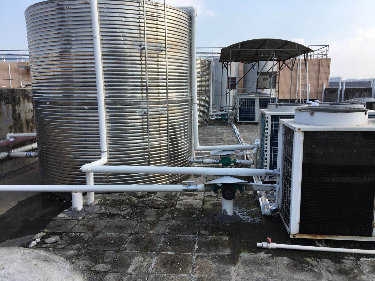 空氣能熱水器